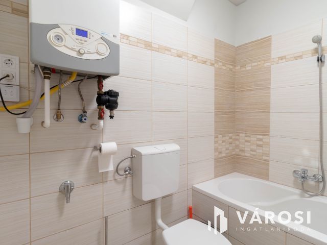 Nyugati közeli, felújított, földszinti, 36 m2-es iroda kiadó