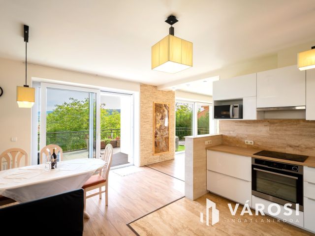 Panorámás ikerház, prémium lokációval