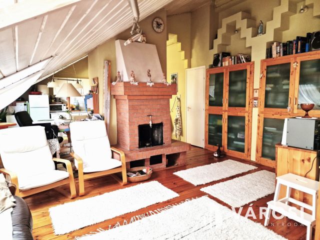 Erkélyes lakás 126m2-en, családi ház életérzéssel