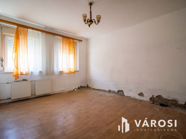 Kiváló lehetőség egy csendes utcában!
