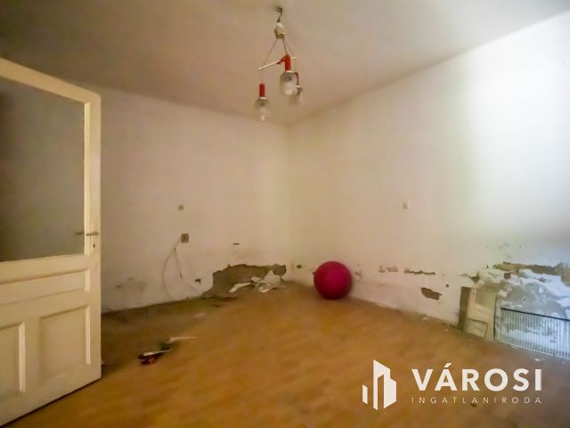 Kiváló lehetőség egy csendes utcában!