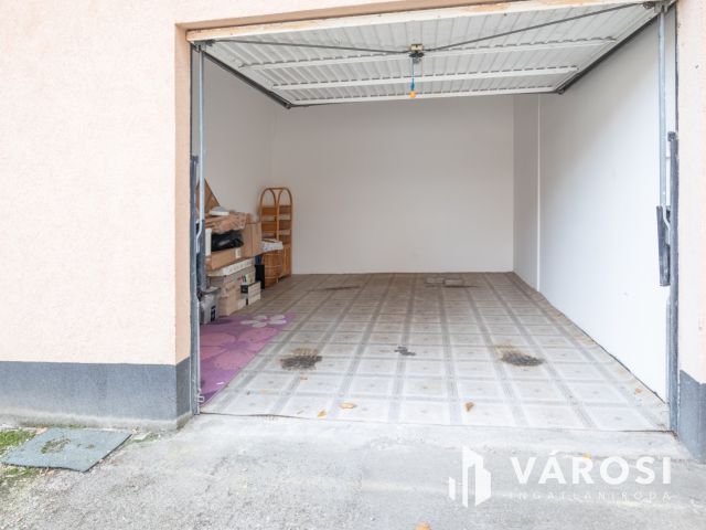 Kiadó garázs Újszegeden